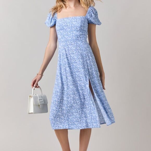 Dresses & Skirts - Blue midi dress